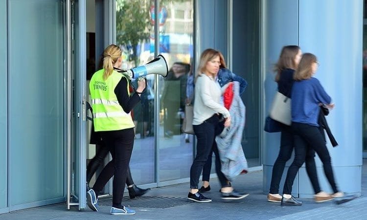 imgi_61_4oir238xvt2o1ook